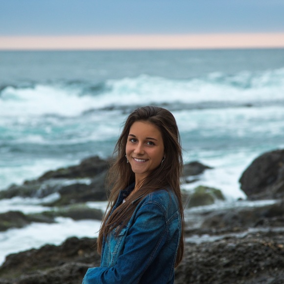 Meet your Posher, Mackenzie - Picture 1 of 1